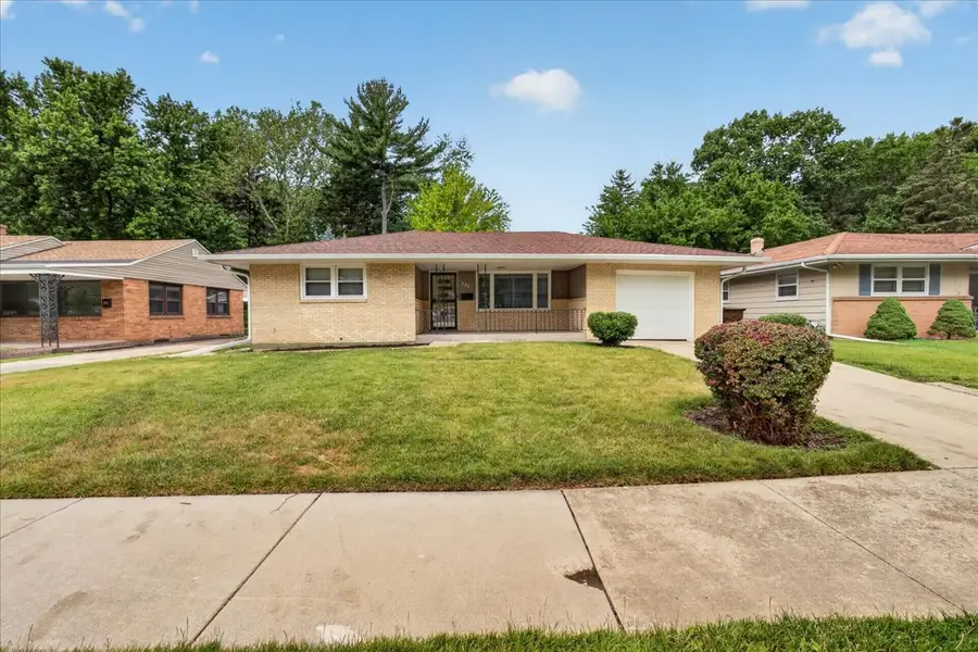 404 Fairview Boulevard, Rockford, IL 61107 - #3
