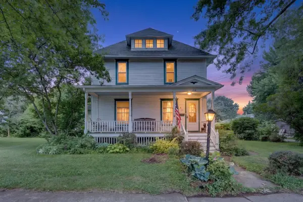 215 W Harrison Street, Belvidere, IL 61008
