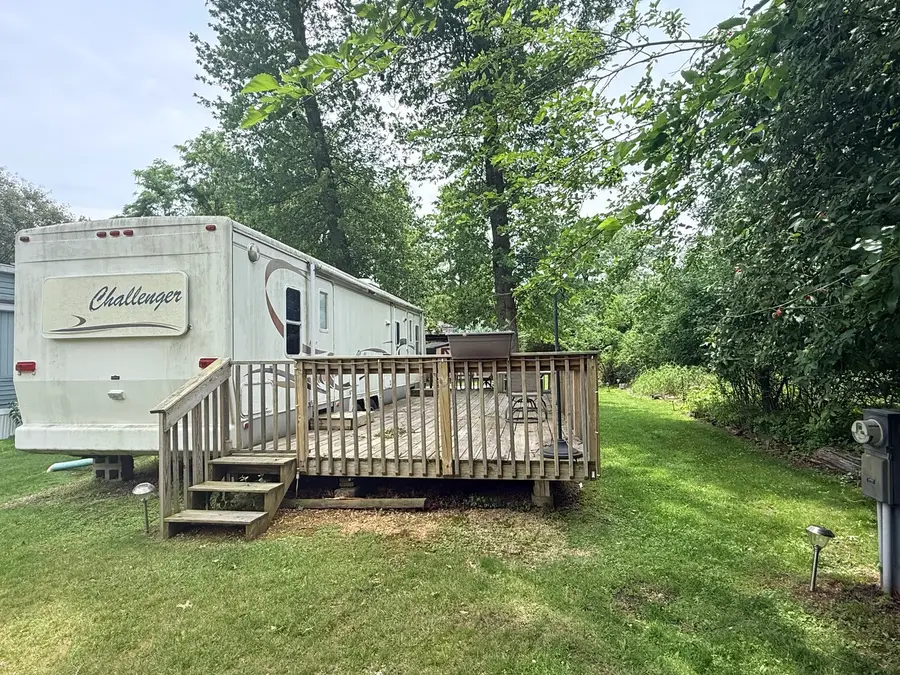 25-15 Woodhaven Lakes, Sublette, IL 61367 - #2