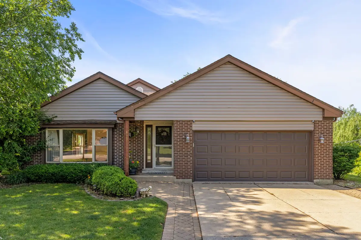 8407 Carriage Lane, Tinley Park, IL 60487 - #1