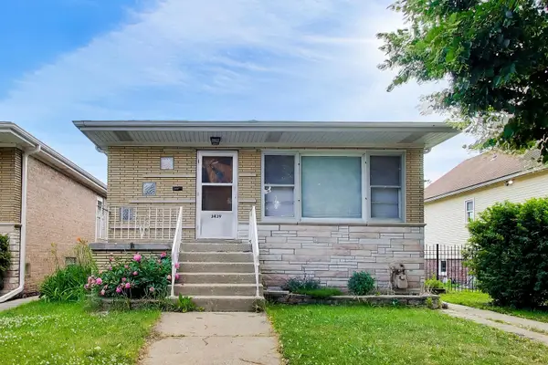 3439 S Hermitage Avenue, Chicago, IL 60608