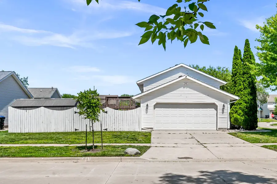2102 Pacific Avenue, Bloomington, IL 61701 - #3