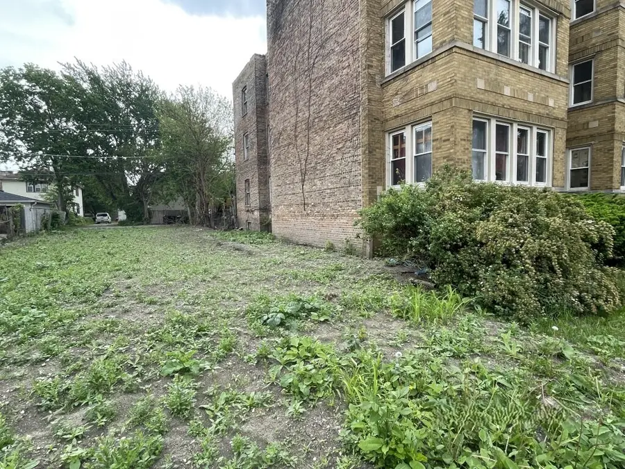 11343 S Forest Avenue, Chicago, IL 60628 - #3