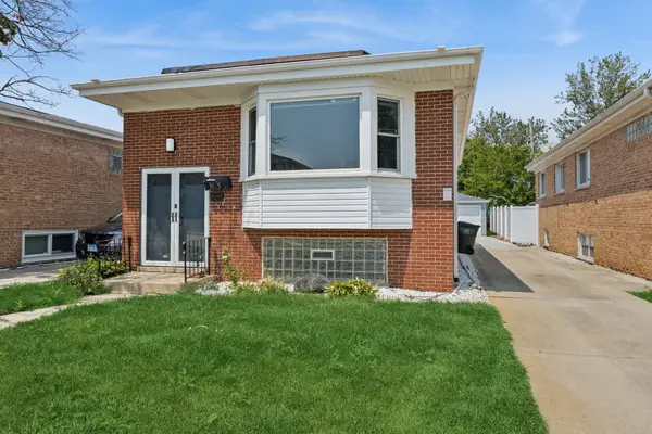 3105 Saint Charles Road, Bellwood, IL 60104