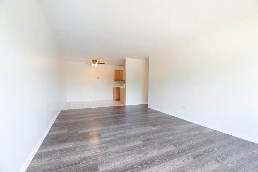 655 Deepwoods Drive #3F, Mundelein, IL 60060 - #3