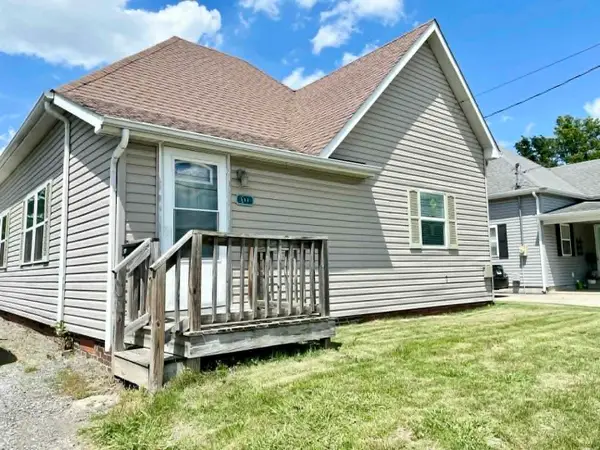 511 E Herrin Street, Herrin, IL 62948