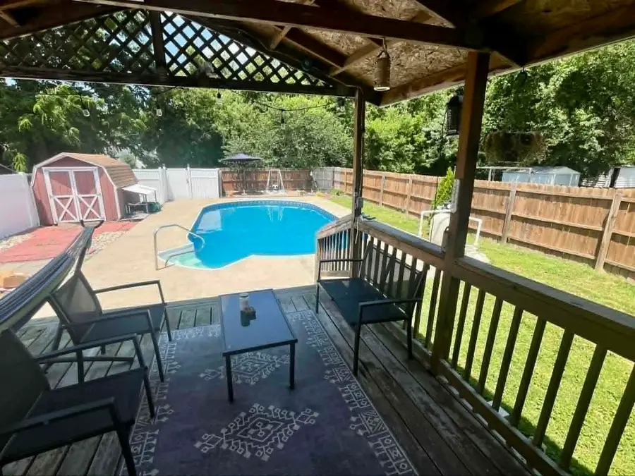 511 E Herrin Street, Herrin, IL 62948 - #3