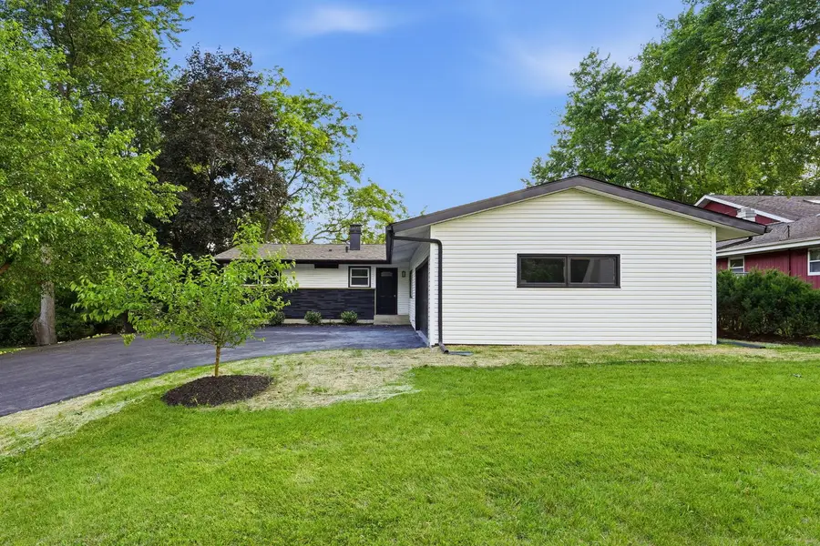 6411 Londonderry Drive, Cary, IL 60013 - #2