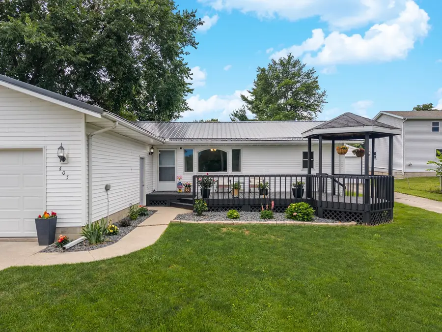 403 E Pease Street, Heyworth, IL 61745 - #2