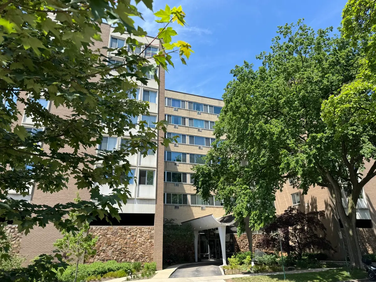 151 N Kenilworth Avenue #4G, Oak Park, IL 60301 - #1