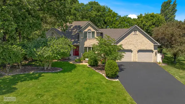 71 Long Grove Road, Yorkville, IL 60560