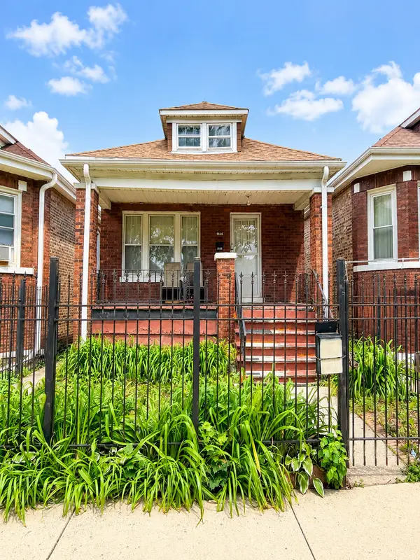 5648 S Sawyer Avenue, Chicago, IL 60629