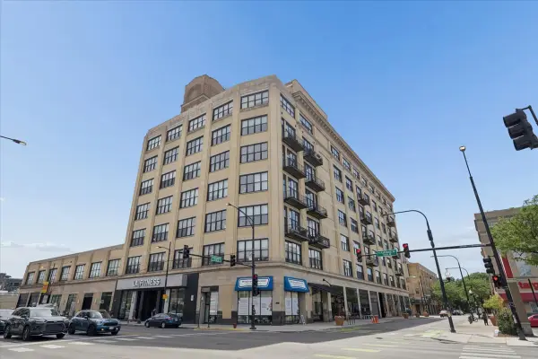 1601 W School Street #502, Chicago, IL 60657