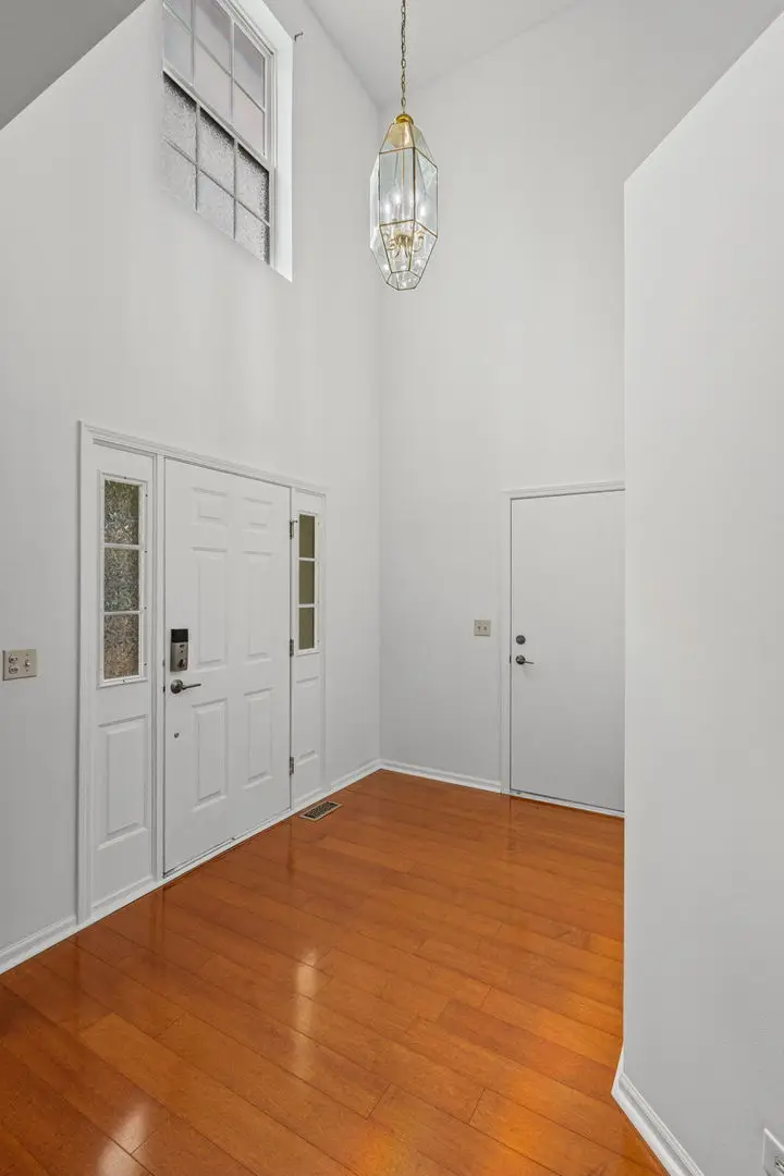 4456 W Lawn Avenue, Waukegan, IL 60085 - #2