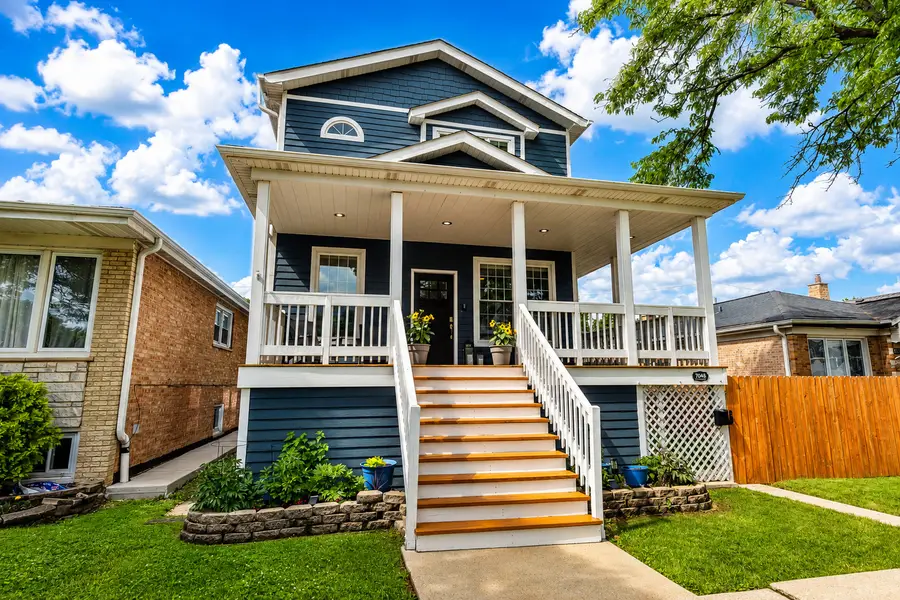 7042 W Berwyn Avenue, Chicago, IL 60656 - #3