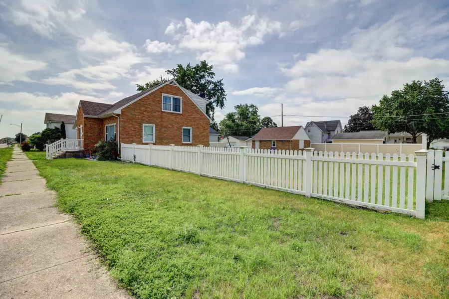 1022 13th Avenue, Fulton, IL 61252 - #3