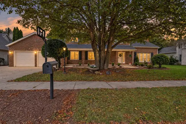 1210 Wilshire Court, Champaign, IL 61821