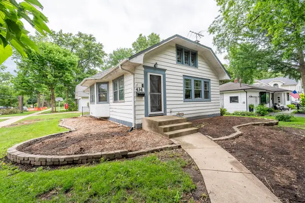 434 Oak Street, Glen Ellyn, IL 60137