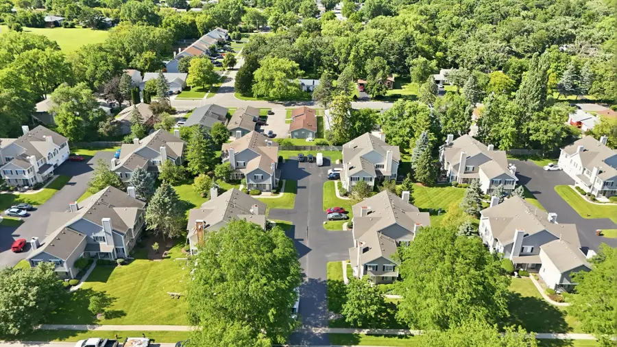 615 Silver Creek Road #615, Woodstock, IL 60098 - #3