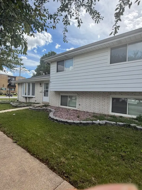 4024 W 103rd Street, Oak Lawn, IL 60453