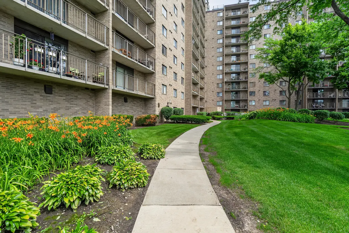 6340 Americana Drive #1101, Willowbrook, IL 60527 - #1