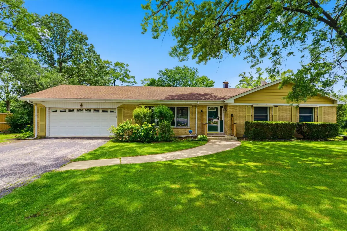 6231 Linden Lane, La Grange Highlands, IL 60525 - #1