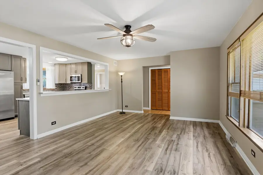 6231 Linden Lane, La Grange Highlands, IL 60525 - #2