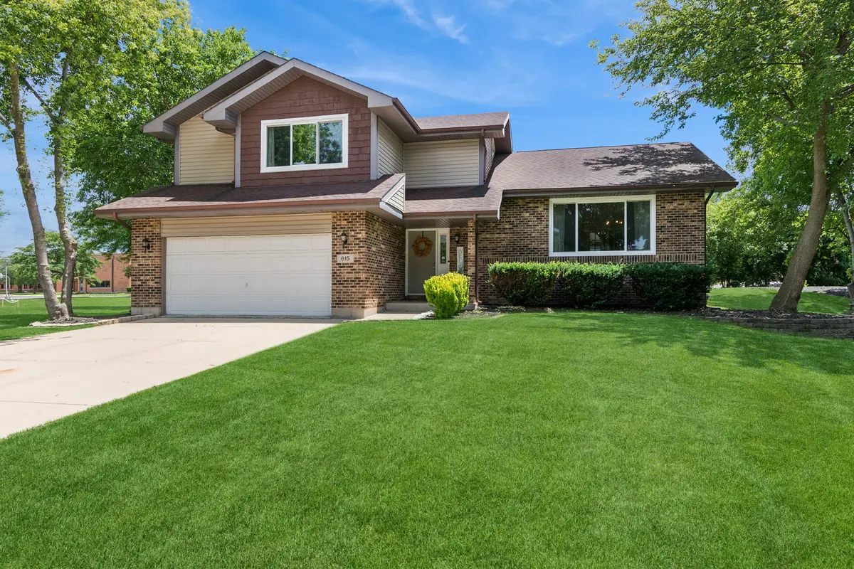 615 Chester Court E, Aurora, IL 60504 - #1