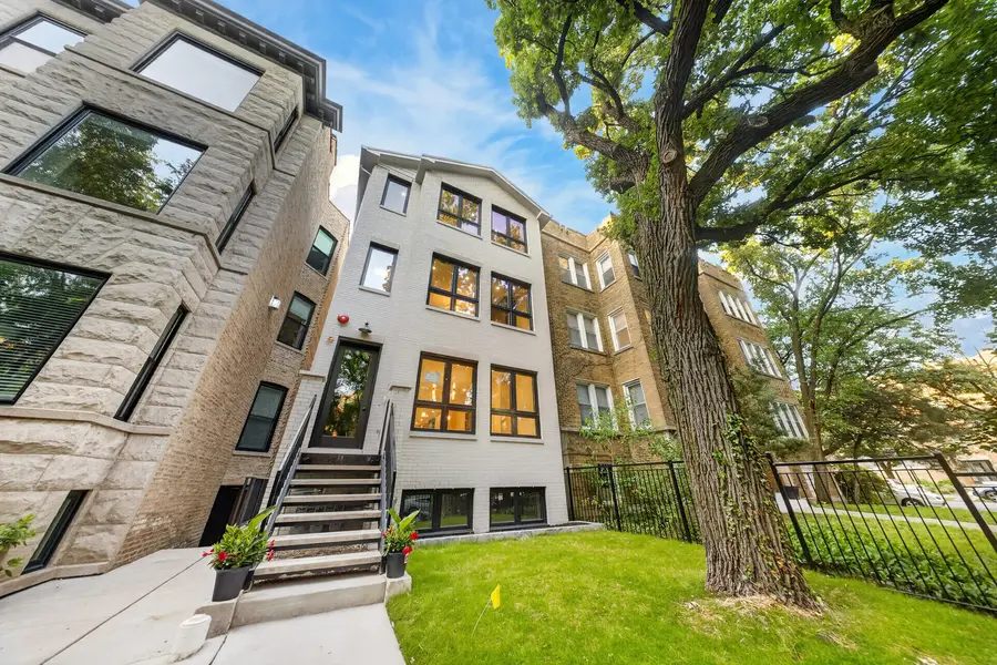 1406 W Cuyler Avenue #2, Chicago, IL 60613 - #2