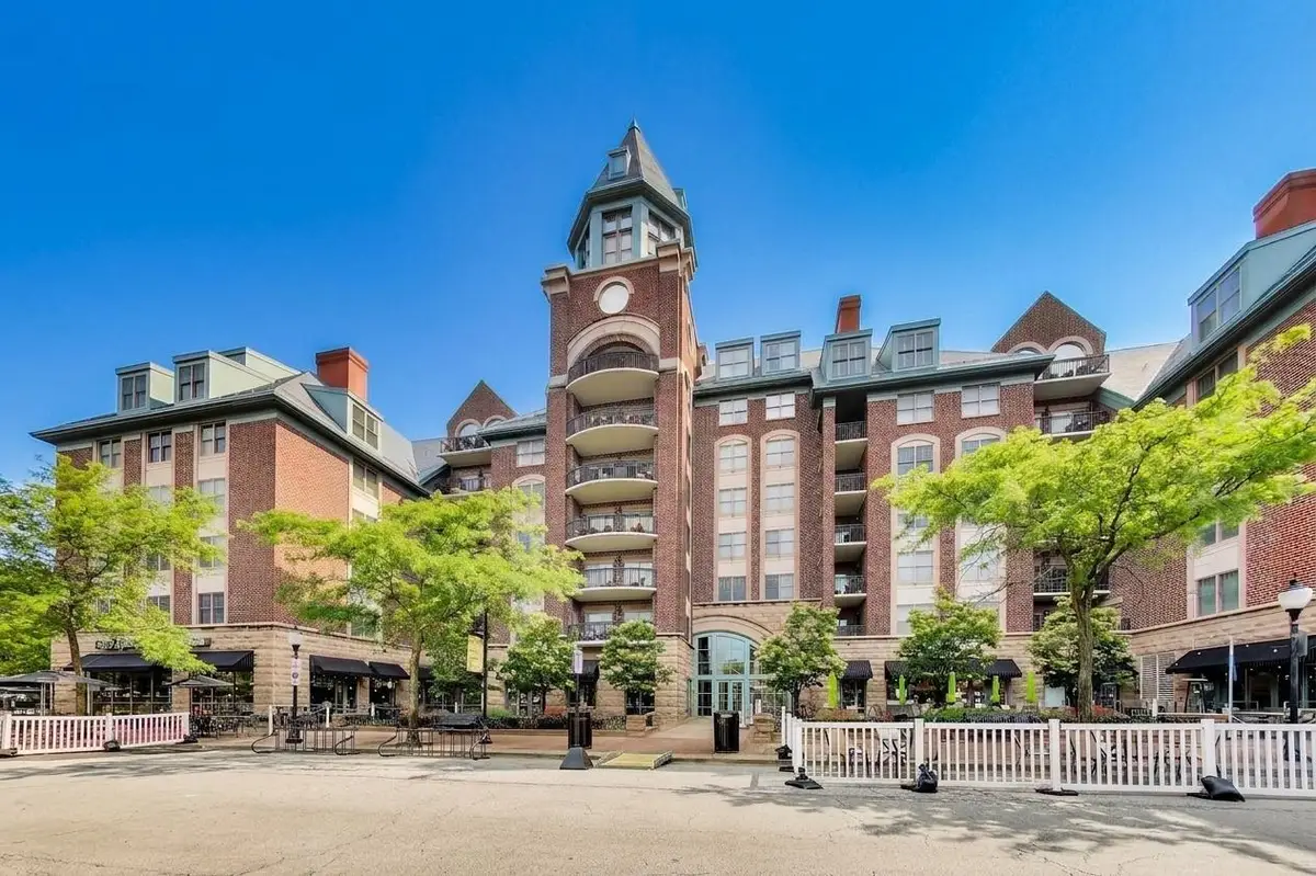 44 N Vail Avenue #213, Arlington Heights, IL 60005 - #1