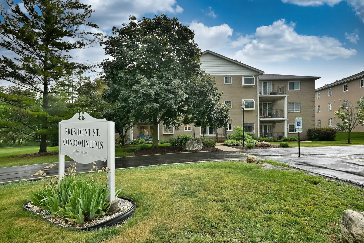 462 S President Street #101, Carol Stream, IL 60188 - #1