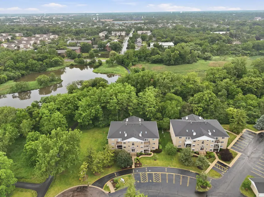 462 S President Street #101, Carol Stream, IL 60188 - #2