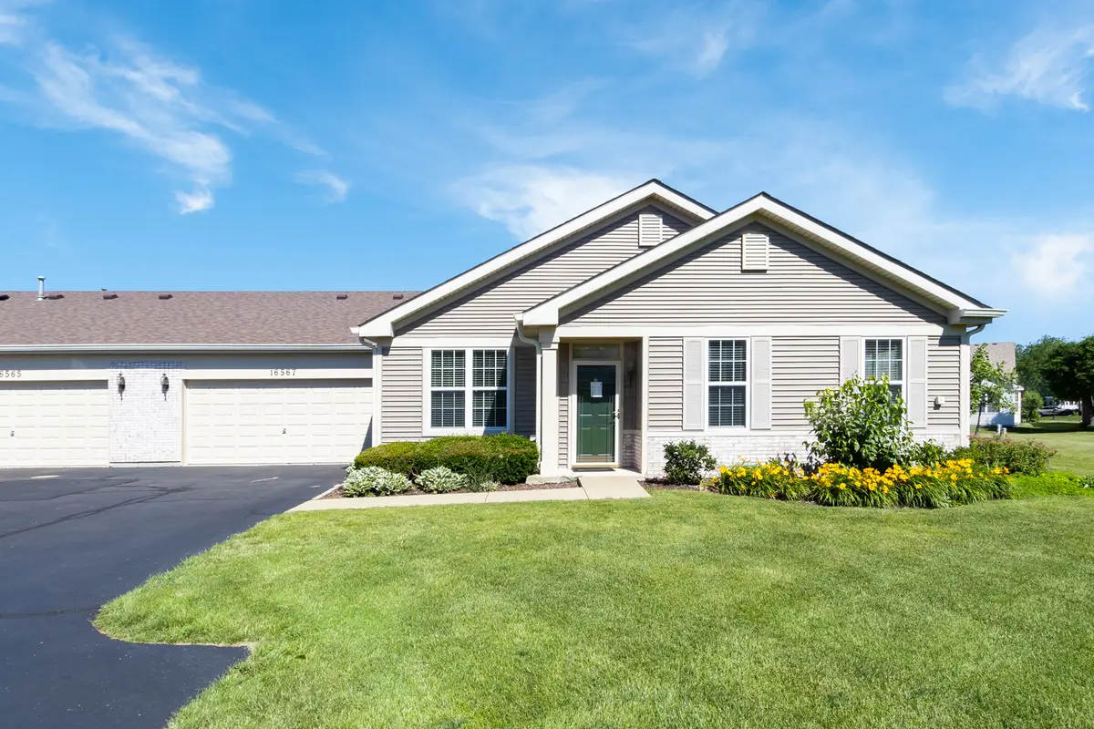 16567 Buckner Pond Way, Crest Hill, IL 60403 - #1