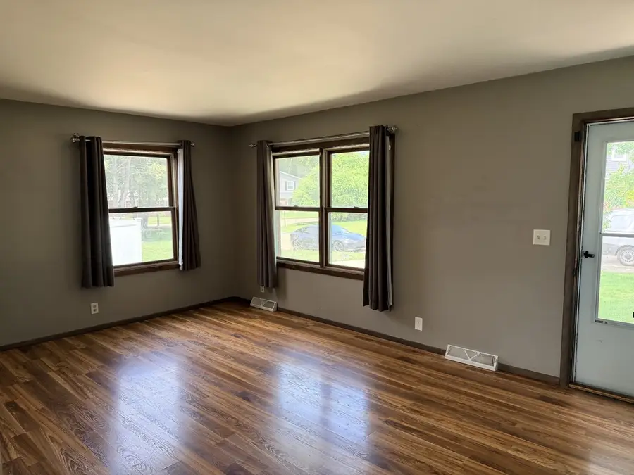 833 King Arthur Lane, Ottawa, IL 61350 - #2