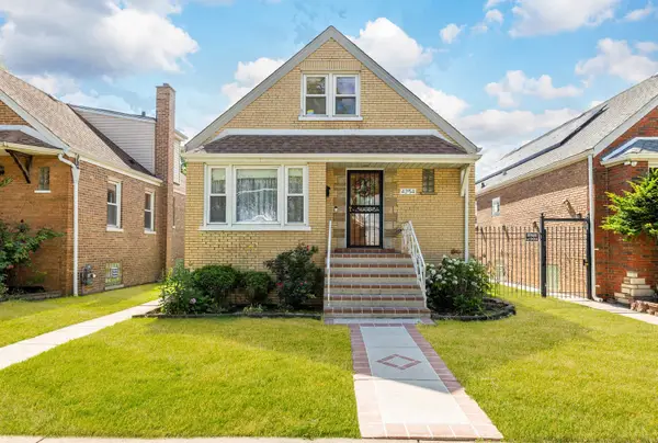 4354 S Komensky Avenue, Chicago, IL 60632