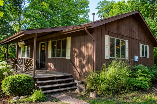 464 Carlock Road, Carlock, IL 61725