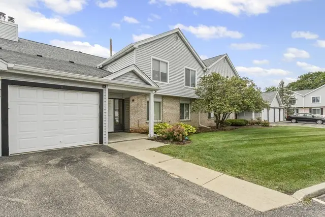 7050 Brighton Court #203, Woodridge, IL 60517 - #2