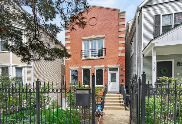 2641 N Marshfield Avenue, Chicago, IL 60614