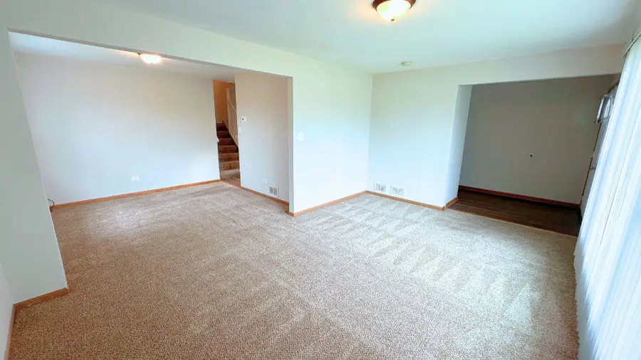 1204 E 154th Street, South Holland, IL 60473 - #3