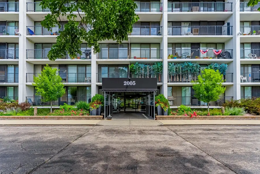 2005 S Finley Road #704, Lombard, IL 60148 - #2