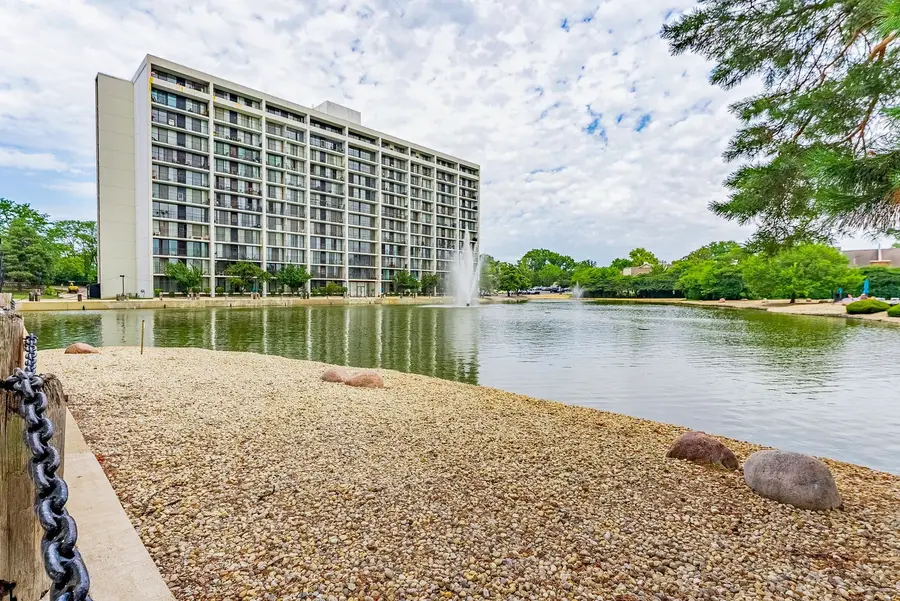 2005 S Finley Road #704, Lombard, IL 60148 - #3