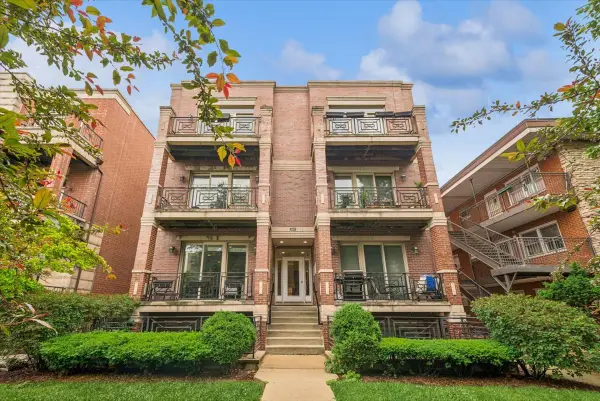 4239 N Keystone Avenue #2N, Chicago, IL 60641