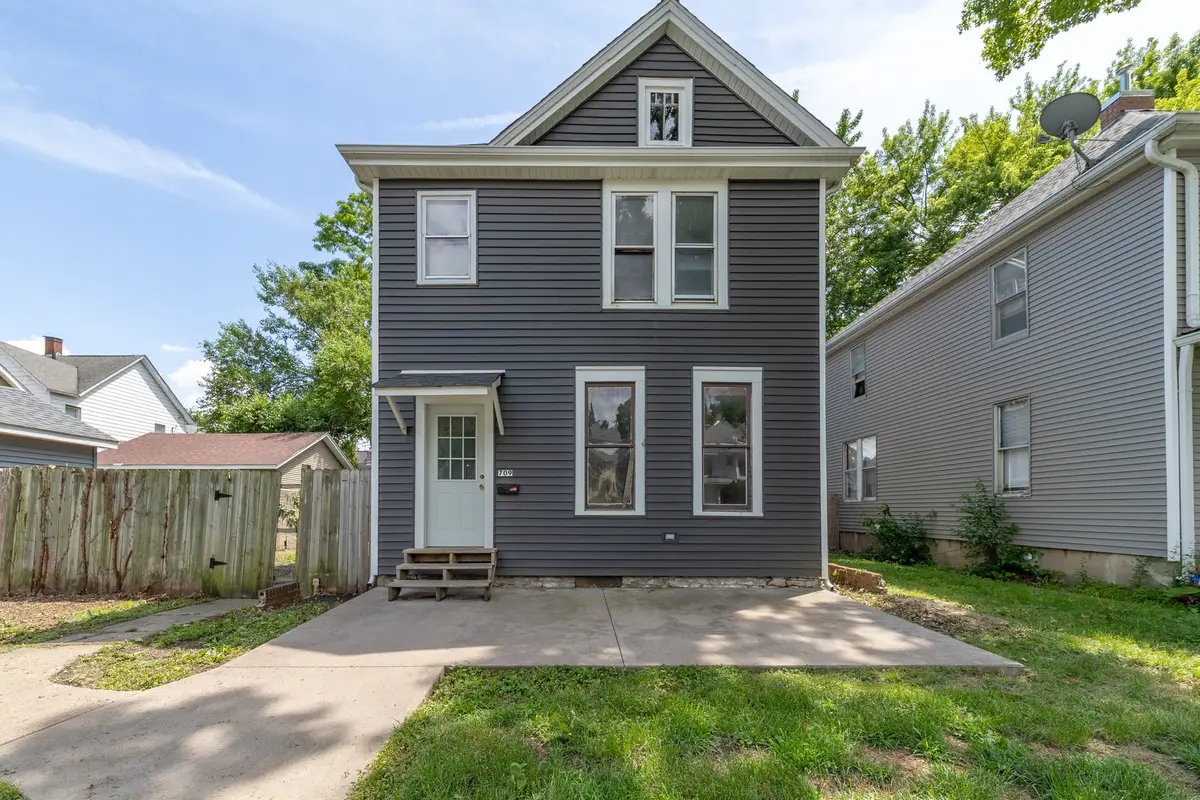 709 W 16th Street, Davenport, IA 52804 - #1
