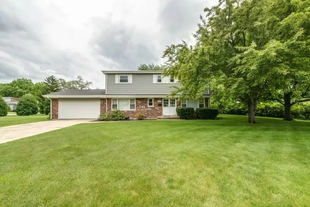 1211 W Marion Road, Arlington Heights, IL 60004 - #1