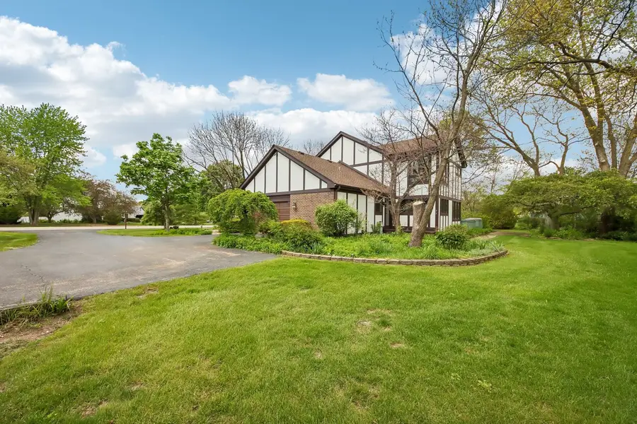 1152 Terre Drive, Libertyville, IL 60048 - #2