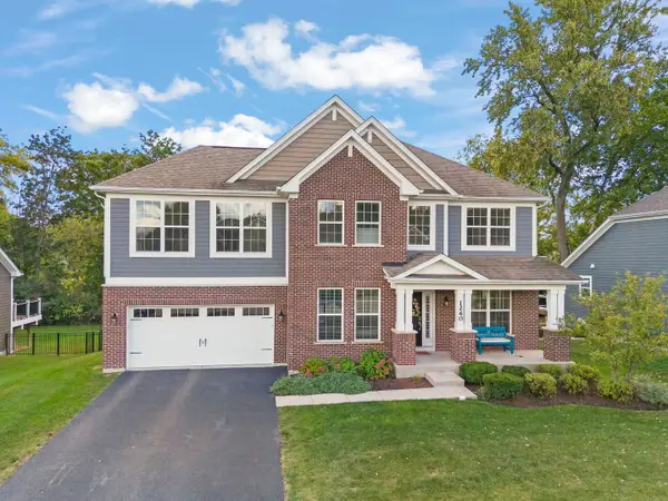 1240 W Thomas Road, Wheaton, IL 60187