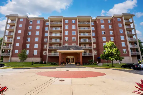 8340 Callie Avenue #104, Morton Grove, IL 60053