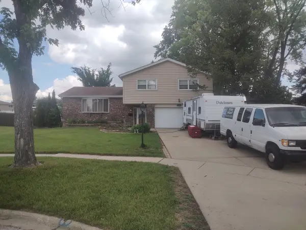 1420 W Jo Ann Lane, Addison, IL 60101