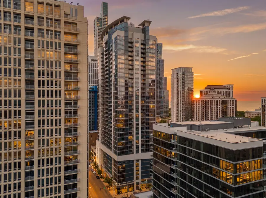 100 E 14th Street #2706, Chicago, IL 60605 - #2