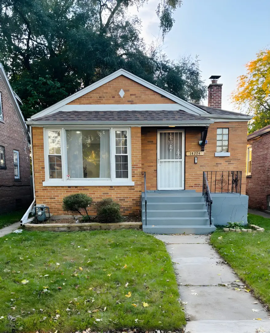 14224 S Wallace Avenue, Riverdale, IL 60827 - #2